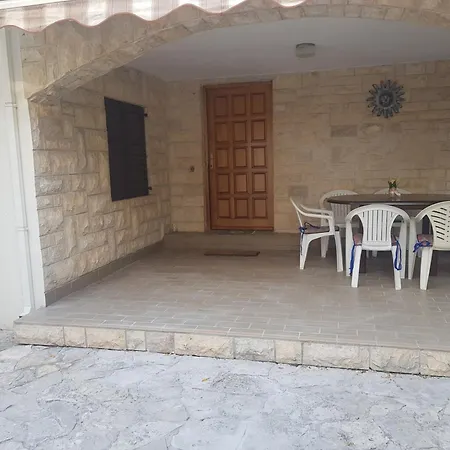 Kornatska 2 Apartment