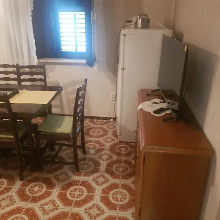 Kornatska 2 Tribunj (Sibenik-Knin)